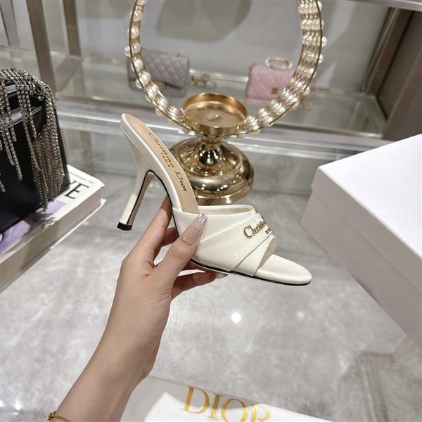 2025112818432136 250